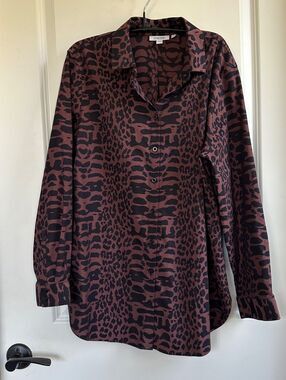 Chico’s No Iron Animal/Leopard Print Chico’s 2 (Large / US 12) NWOT